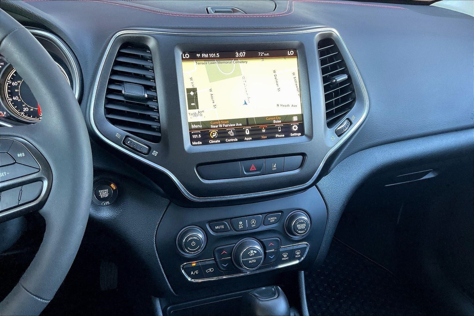 2022 Jeep Cherokee Trailhawk