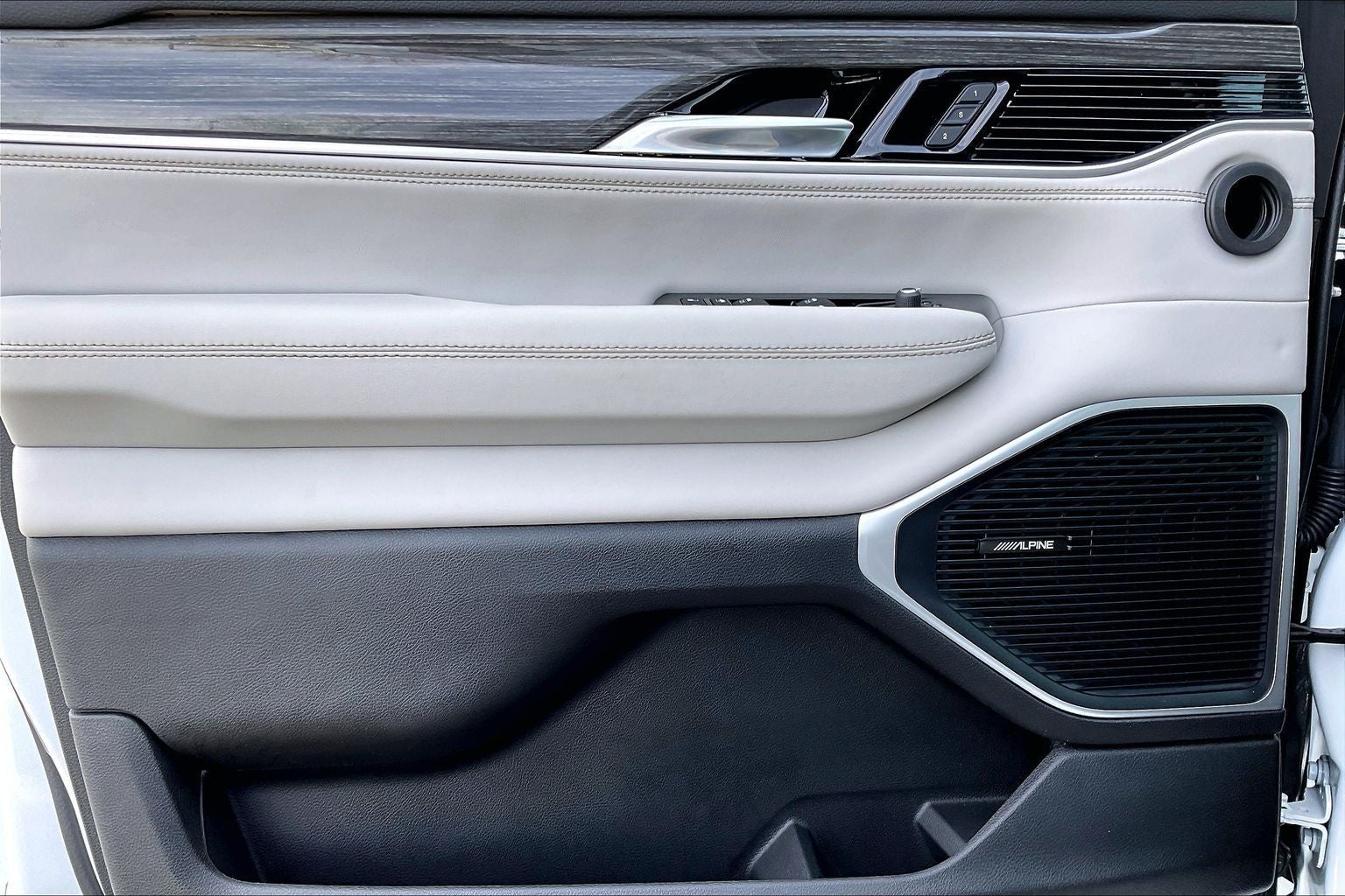2022 Jeep Wagoneer Series II