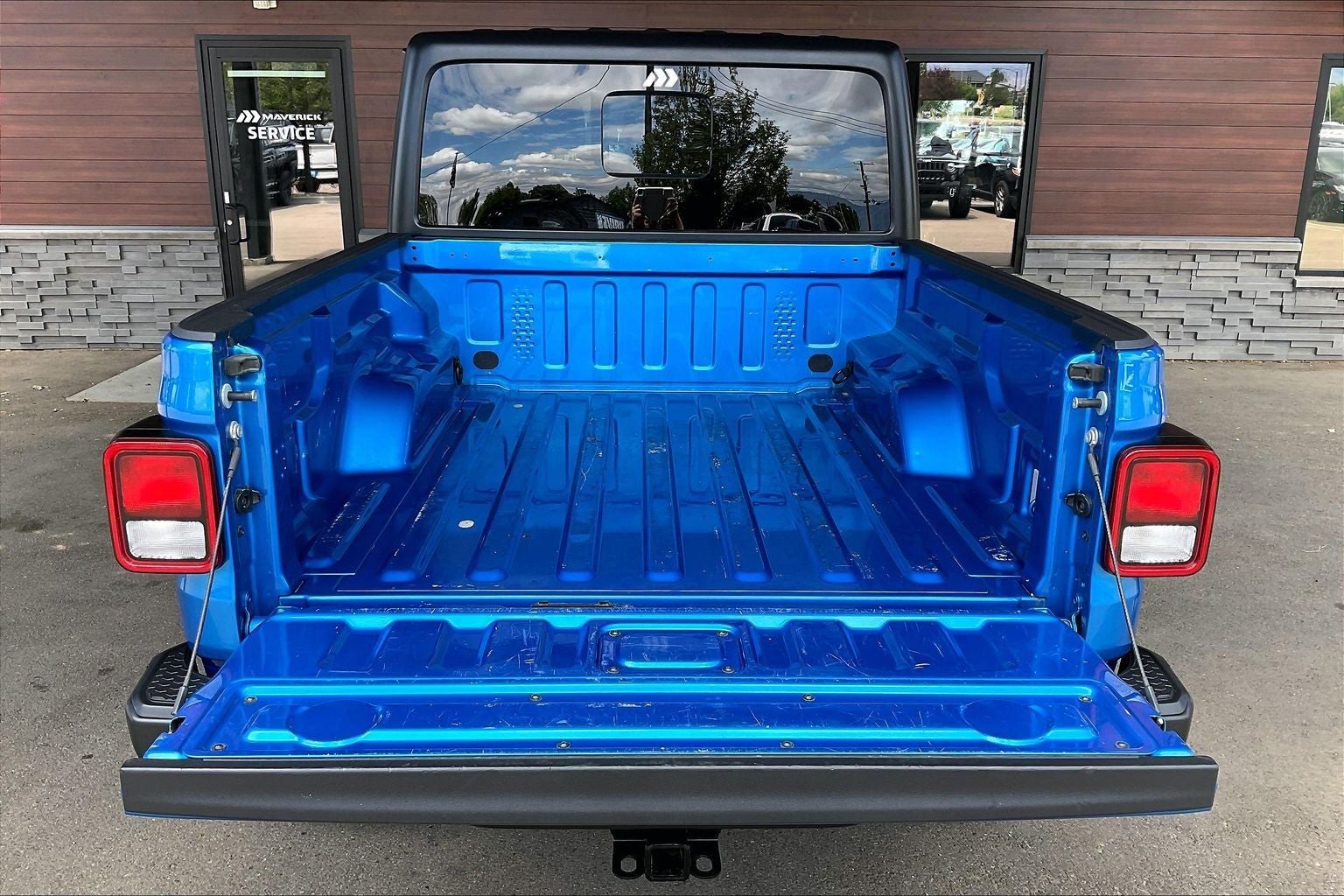 2023 Jeep Gladiator Sport S