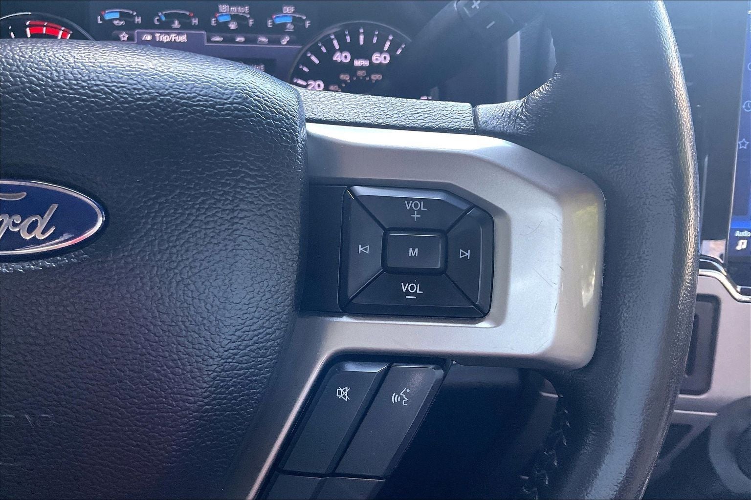 2022 Ford F-350SD Lariat