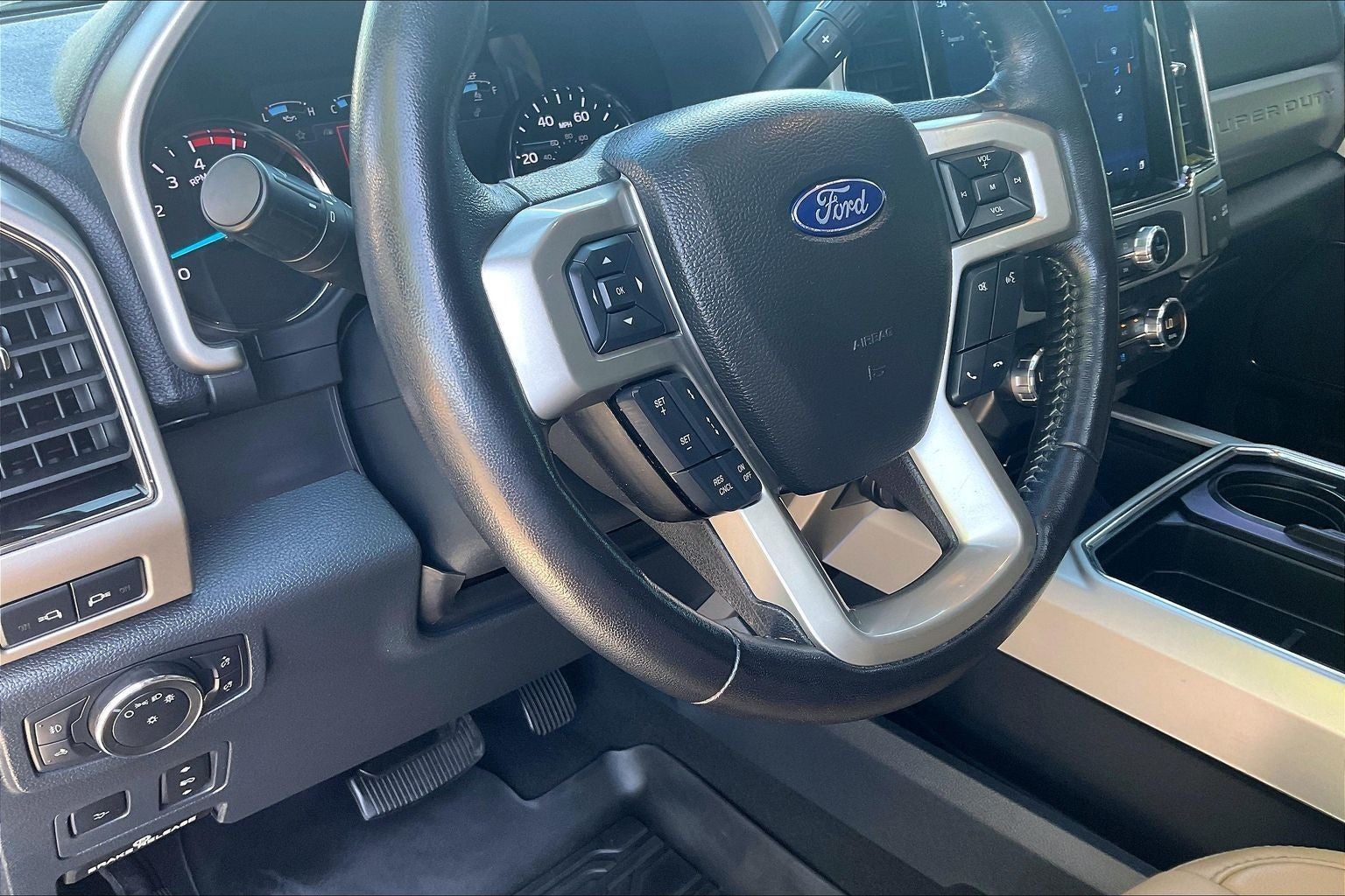 2022 Ford F-350SD Lariat