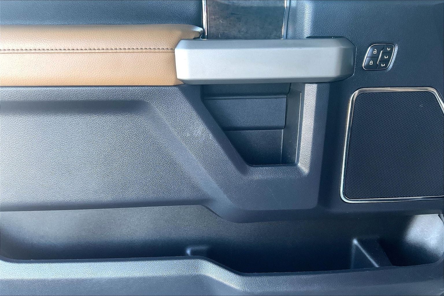 2022 Ford F-350SD Lariat