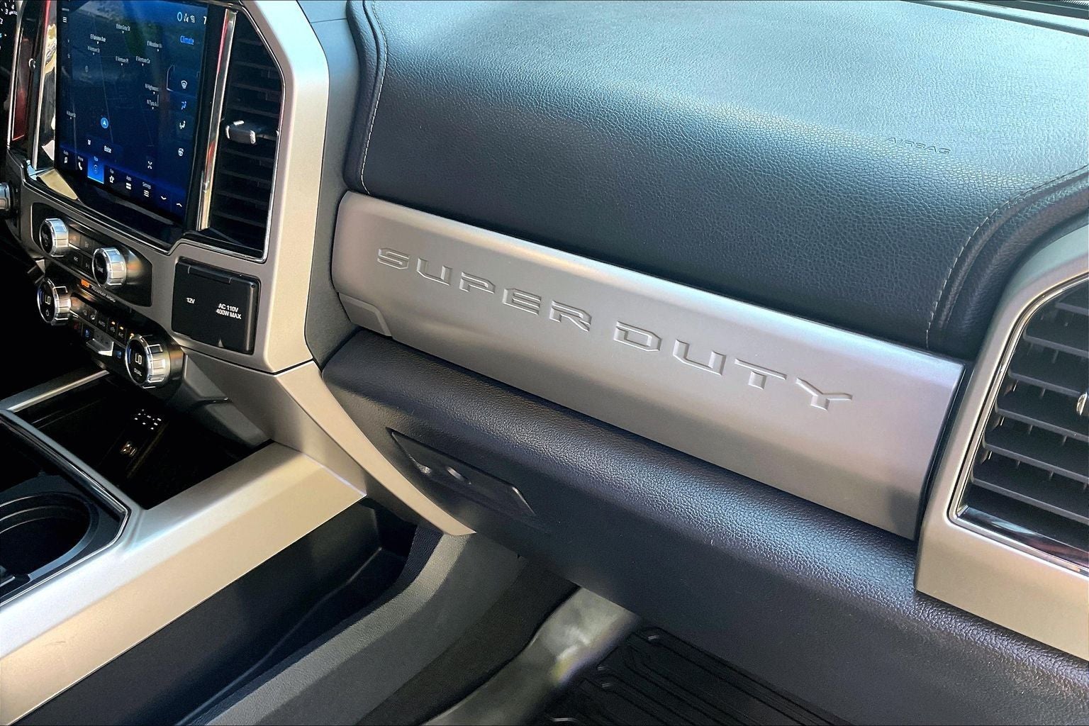 2022 Ford F-350SD Lariat