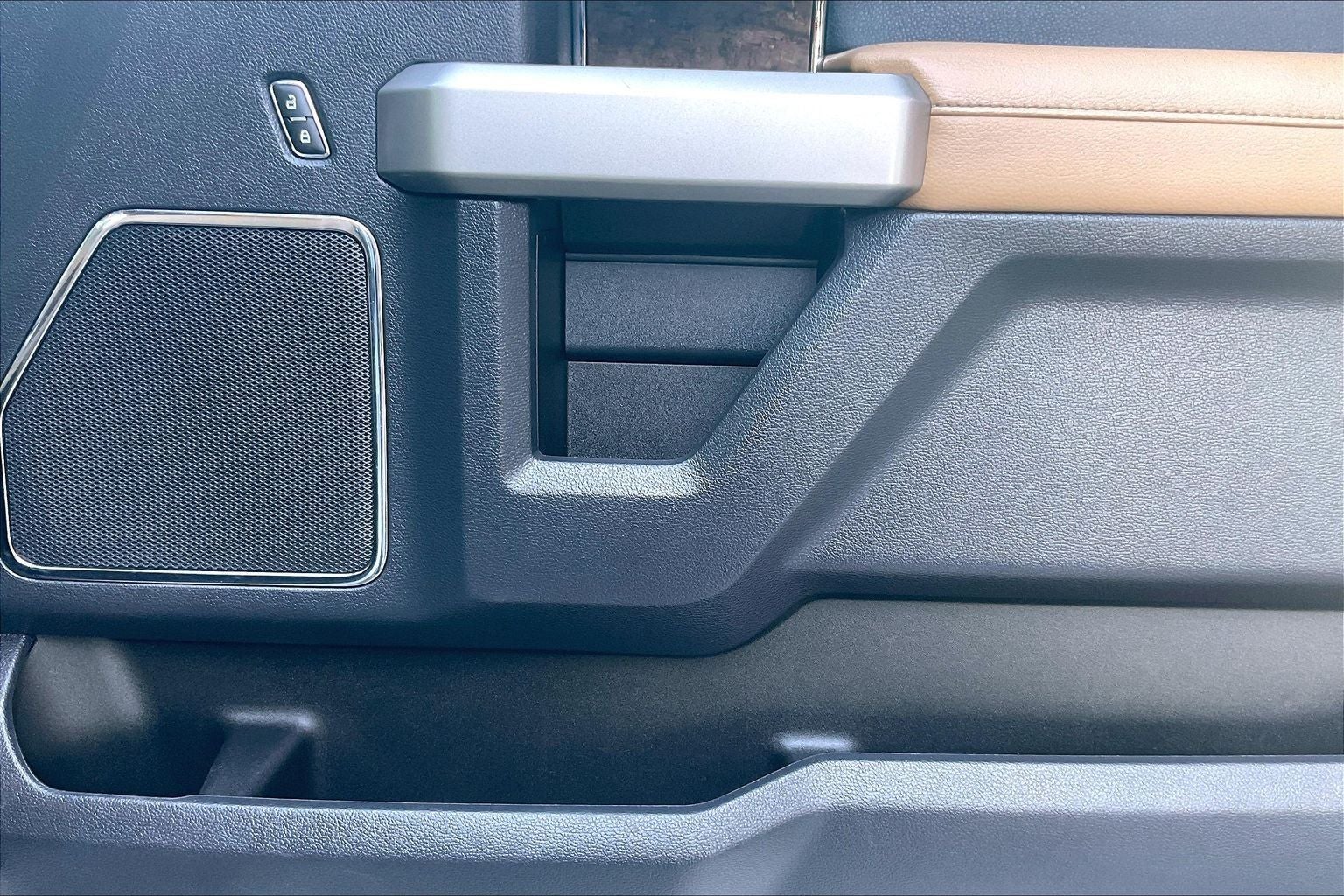 2022 Ford F-350SD Lariat