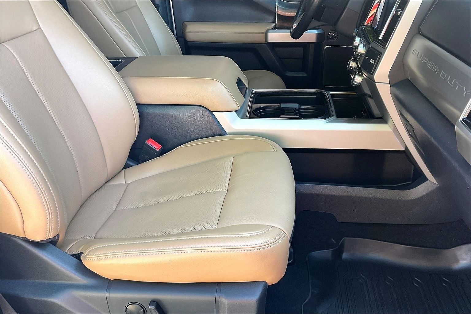 2022 Ford F-350SD Lariat