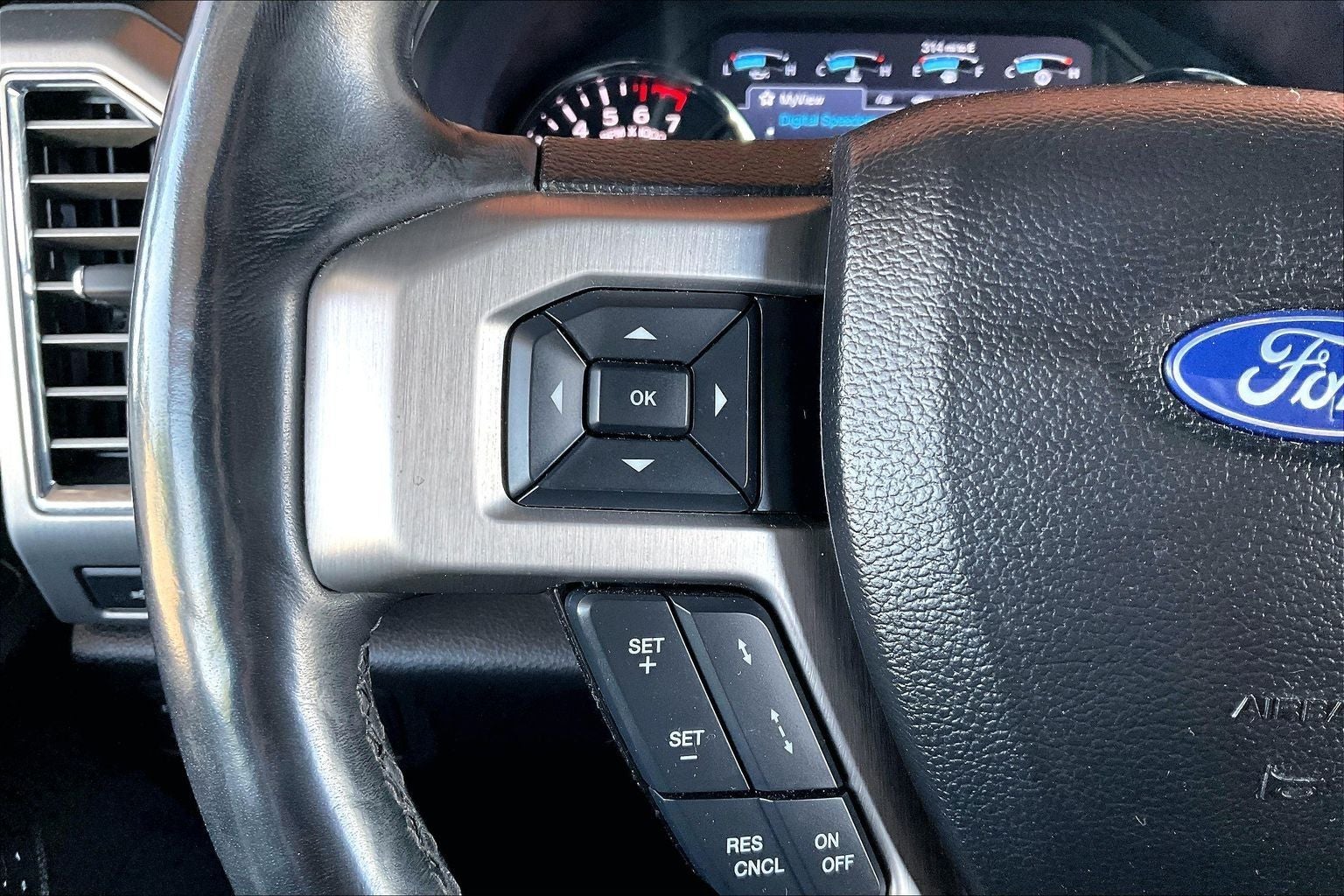 2017 Ford F-150 Platinum