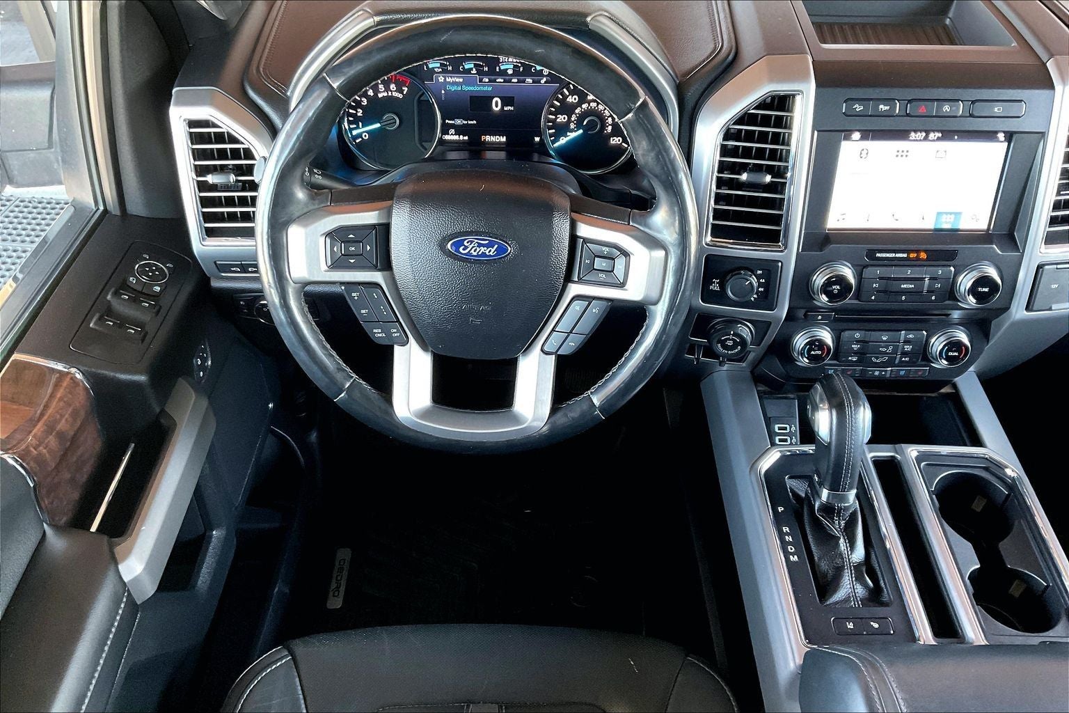 2017 Ford F-150 Platinum