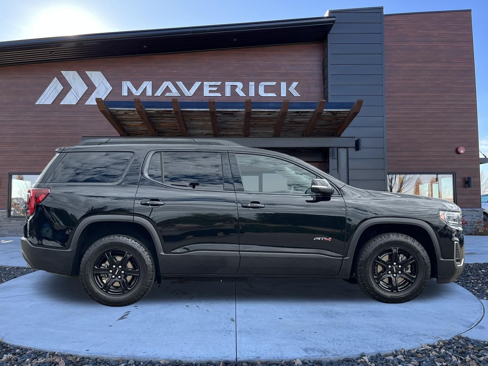 2023 GMC Acadia AT4