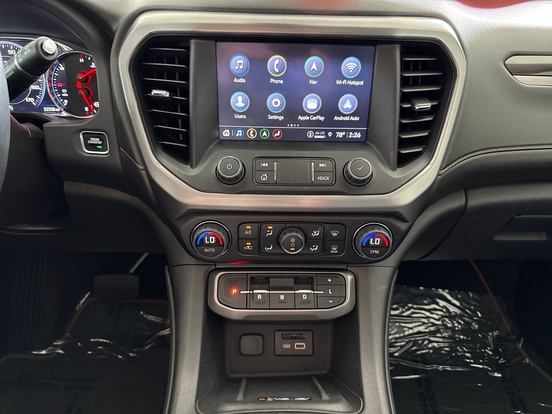 2023 GMC Acadia AT4