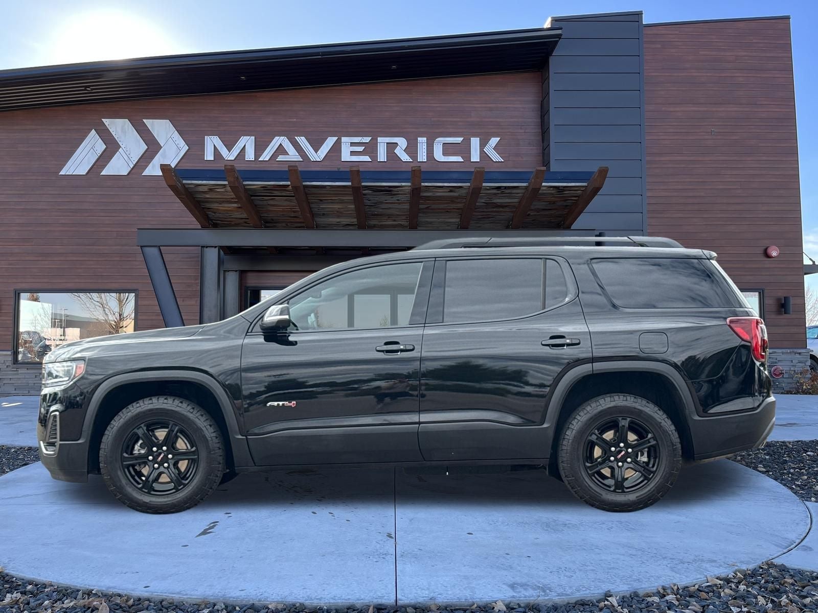 2023 GMC Acadia AT4