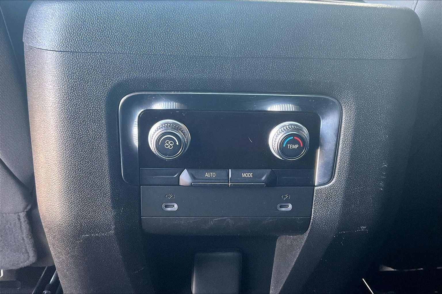 2023 GMC Yukon XL SLE