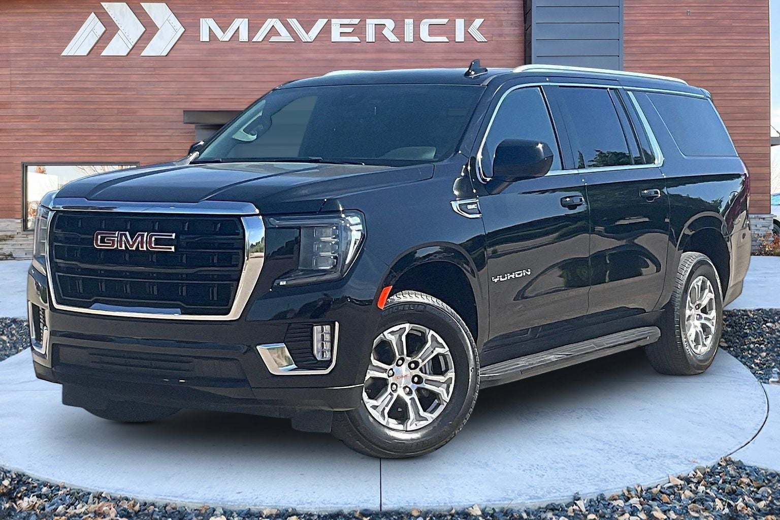 2023 GMC Yukon XL SLE