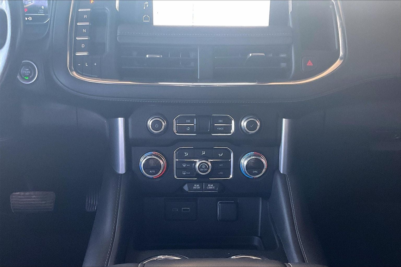 2023 GMC Yukon XL SLE