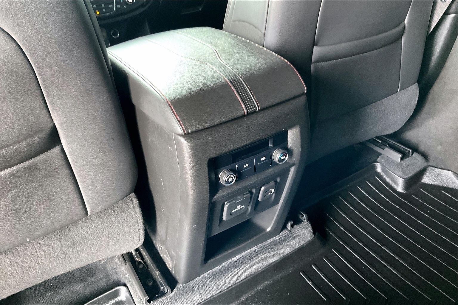 2022 Chevrolet Traverse RS