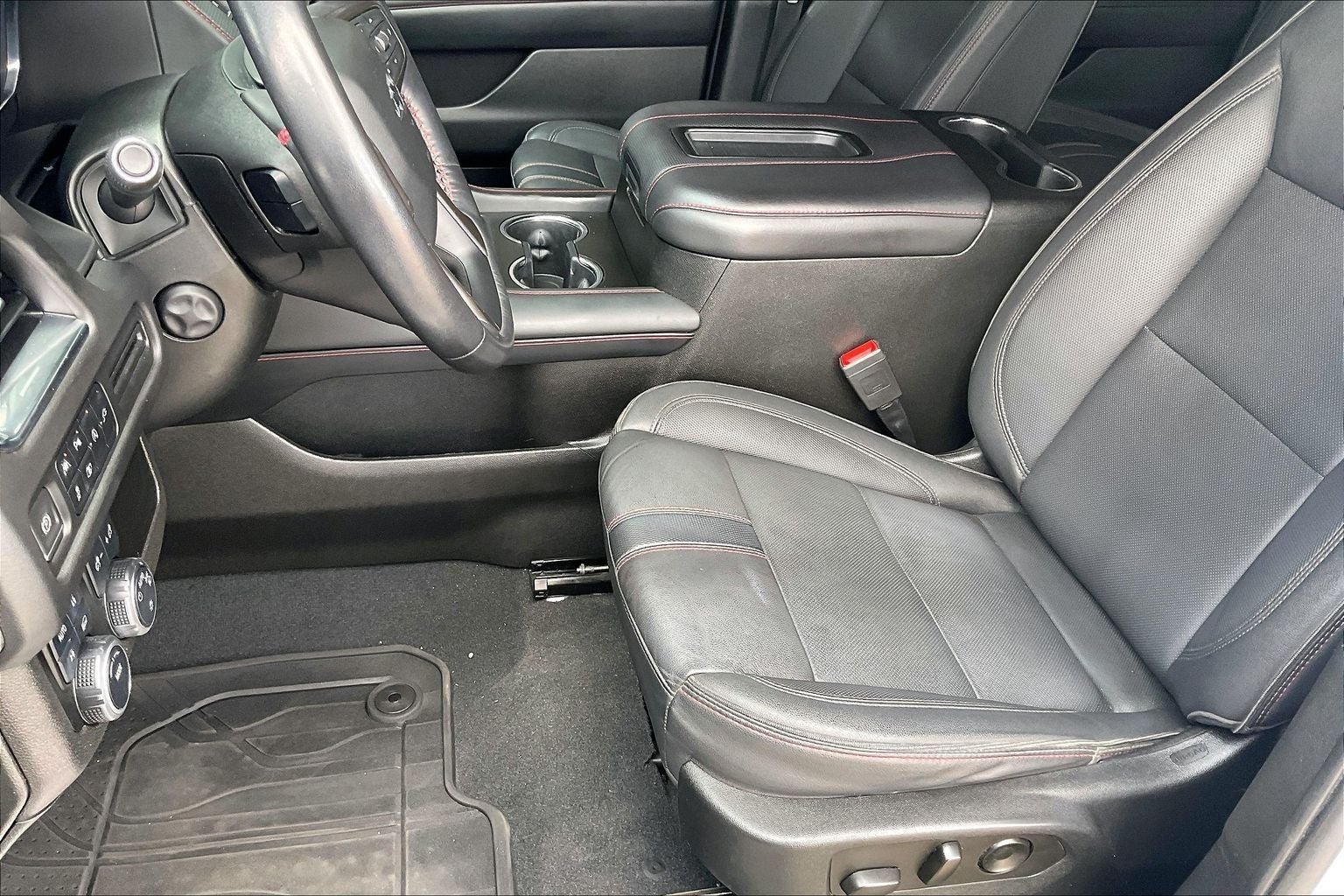 2022 Chevrolet Suburban RST