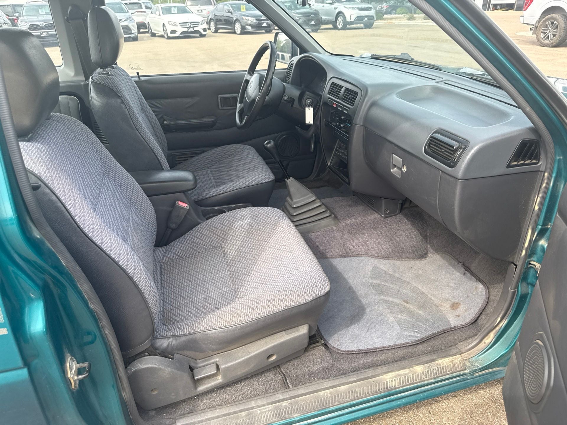 1997 Nissan Truck XE