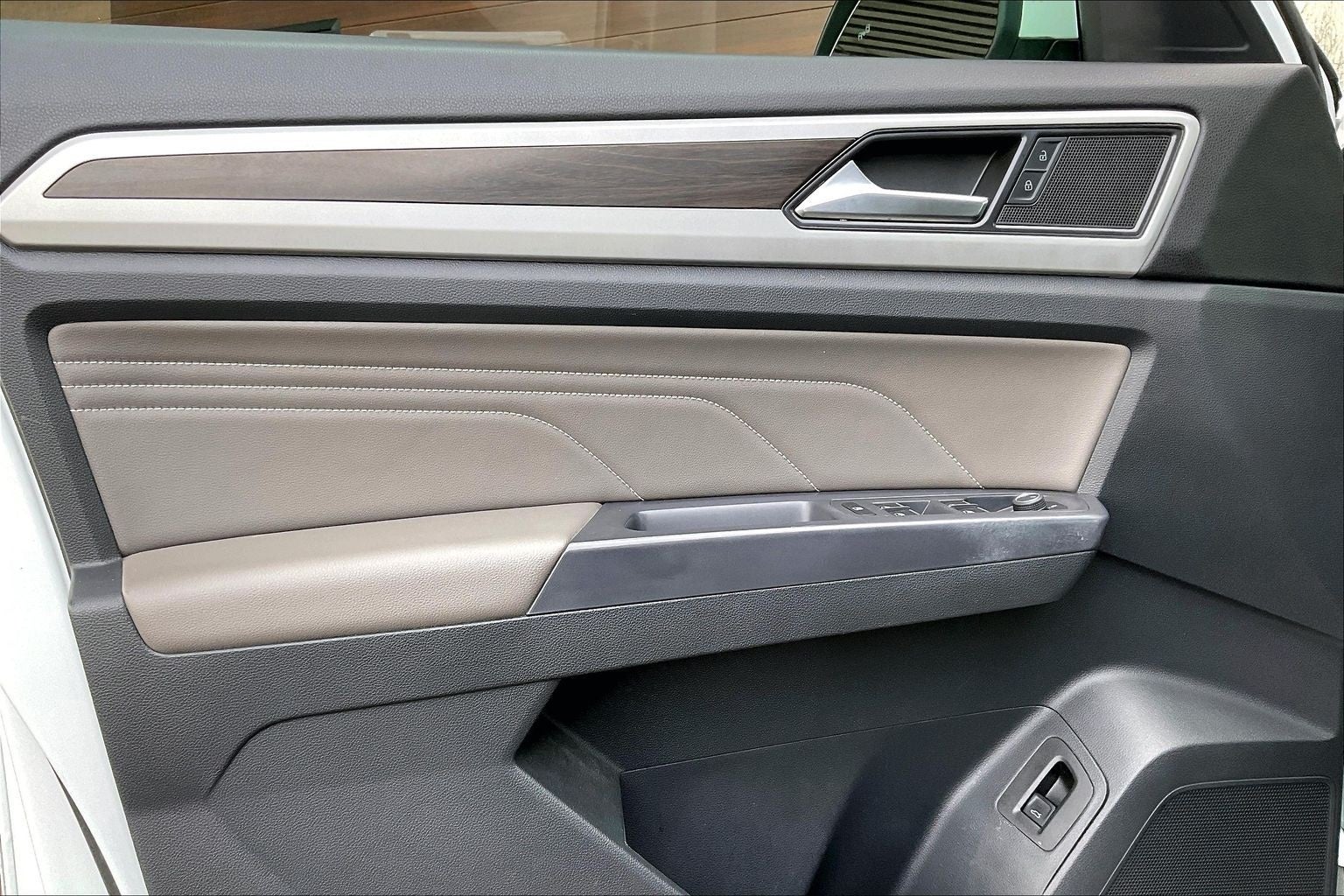 2021 Volkswagen Atlas 3.6L V6 SE w/Technology