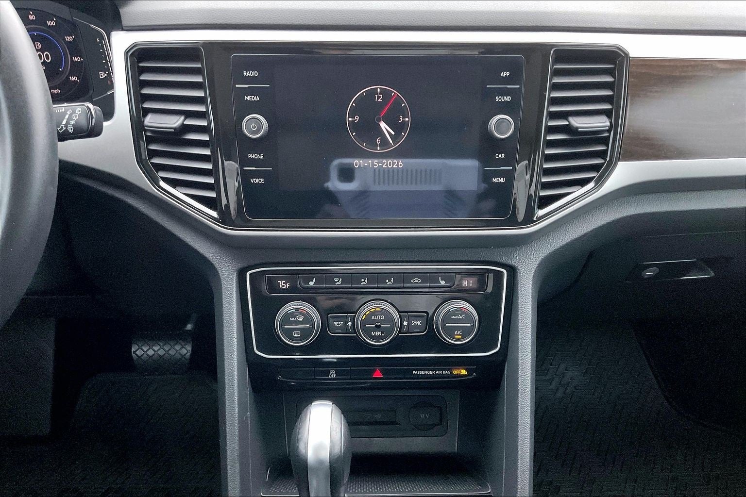 2022 Volkswagen Atlas 3.6L V6 SE w/Technology