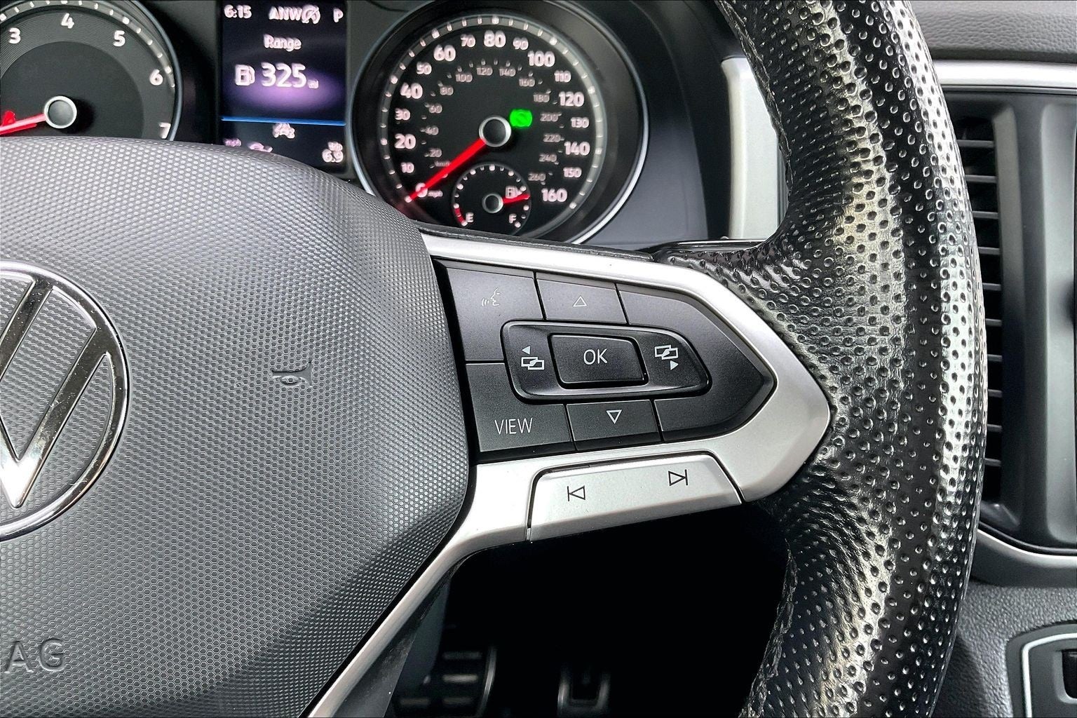 2021 Volkswagen Atlas 3.6L V6 SE w/Technology R-Line