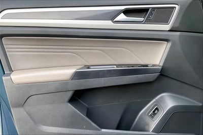 2021 Volkswagen Atlas 3.6L V6 SE w/Technology R-Line