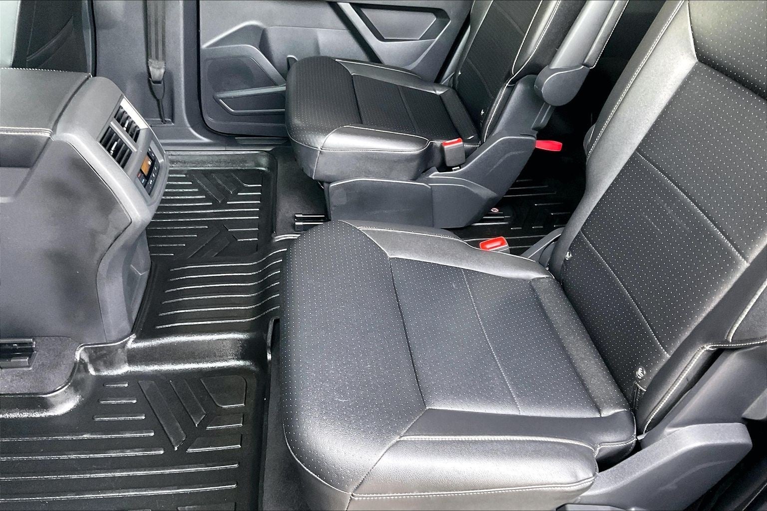 2021 Volkswagen Atlas 3.6L V6 SE w/Technology R-Line