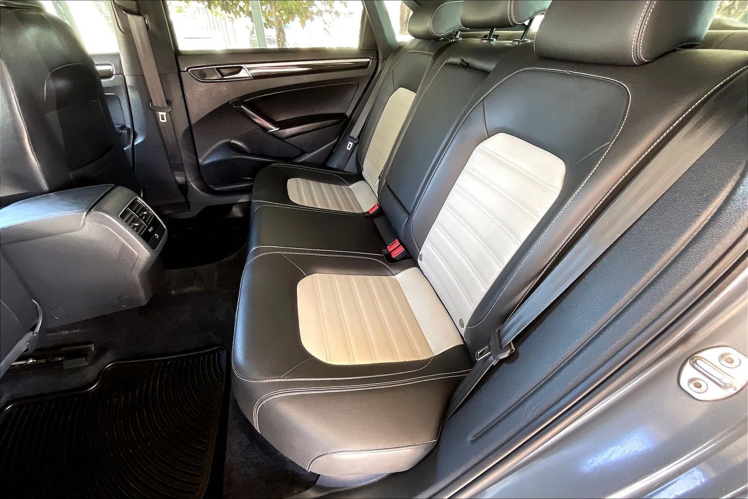 2018 Volkswagen Passat 3.6L V6 GT