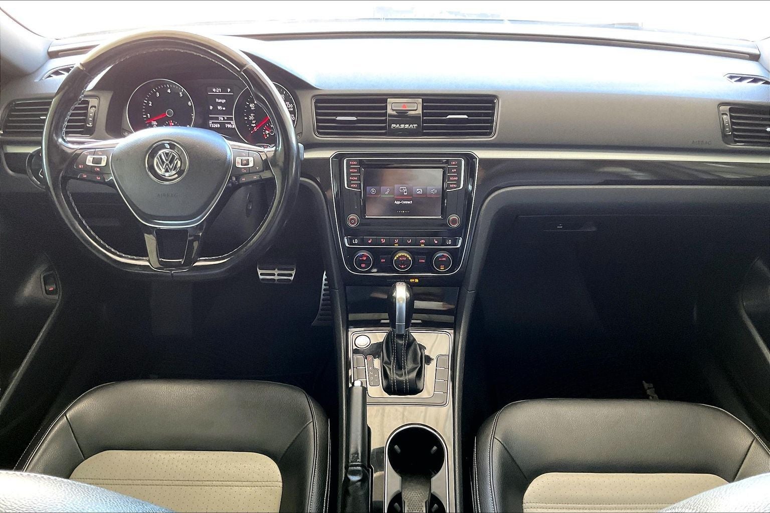 2018 Volkswagen Passat 3.6L V6 GT