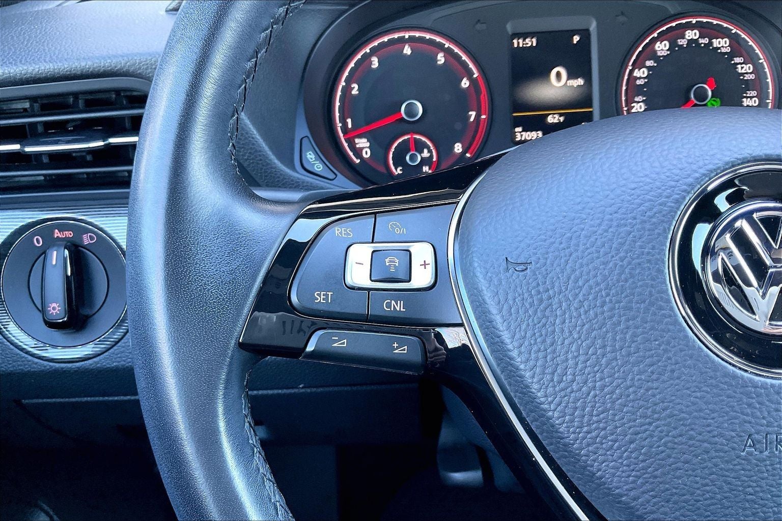 2021 Volkswagen Passat 2.0T R-Line
