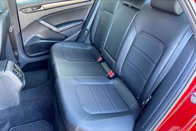 2021 Volkswagen Passat 2.0T R-Line