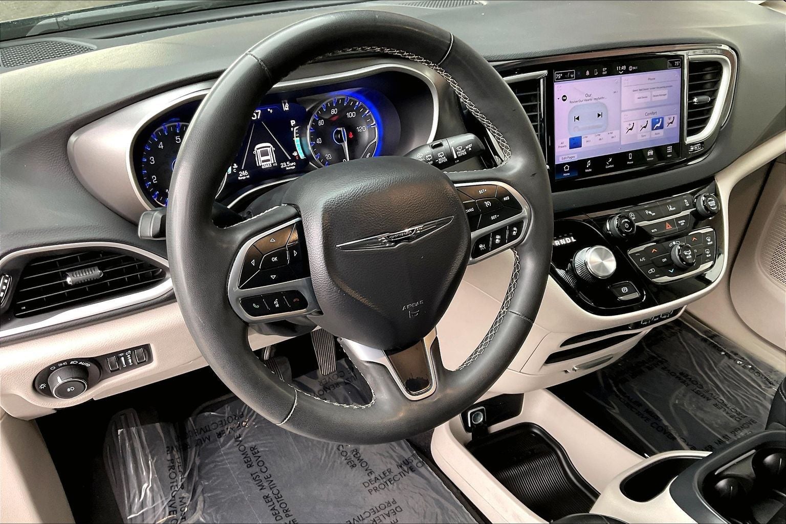 2023 Chrysler Pacifica Touring L