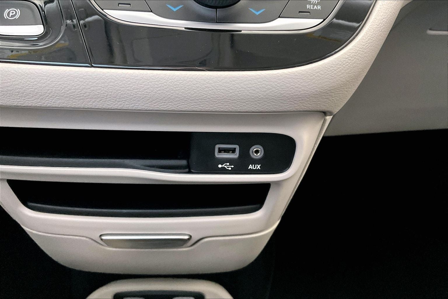 2017 Chrysler Pacifica Touring L