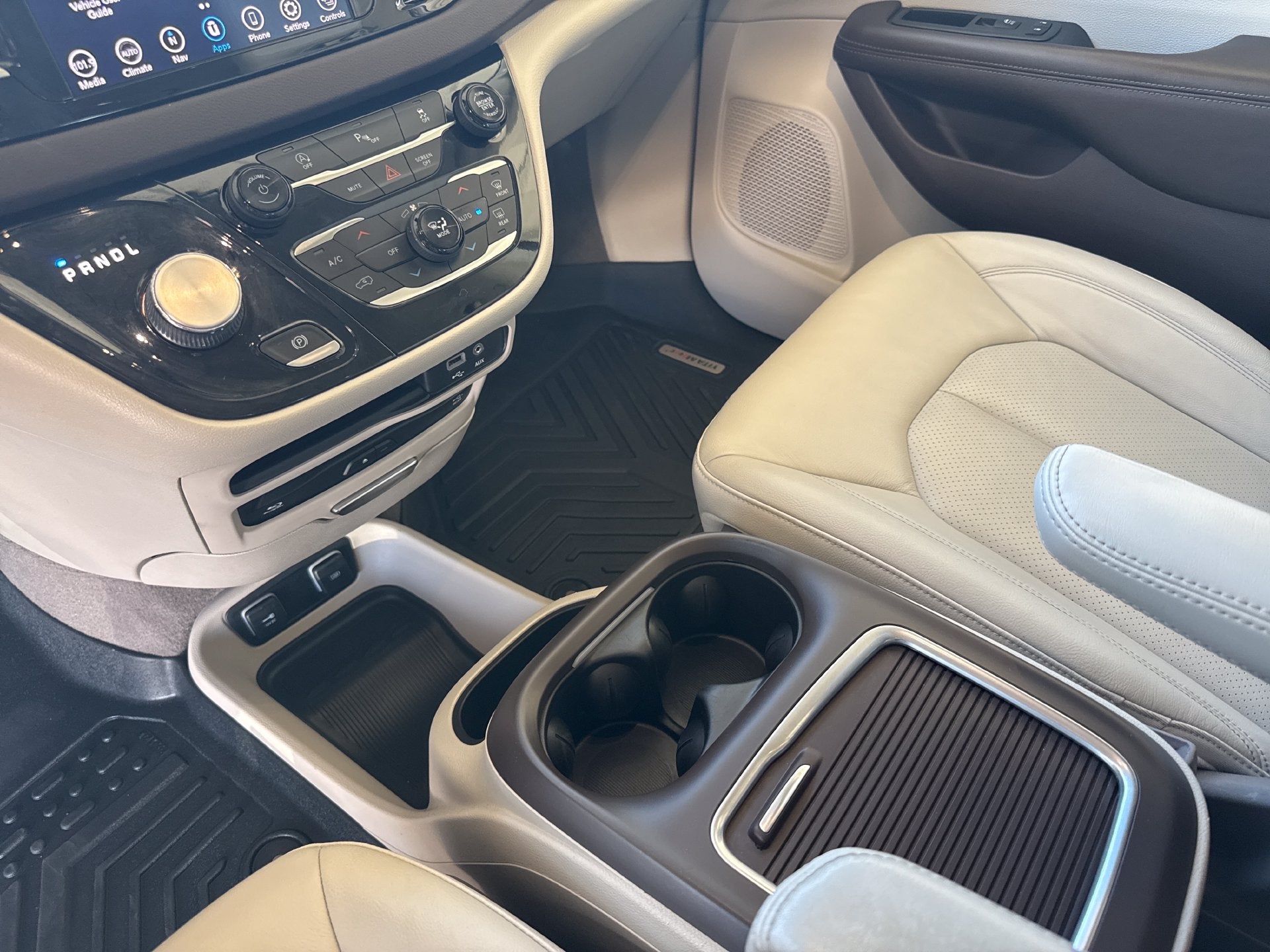 2020 Chrysler Pacifica Touring L Plus