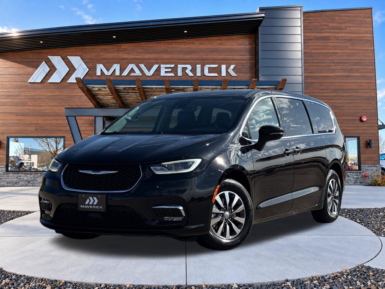 2024 Chrysler Pacifica Hybrid Select