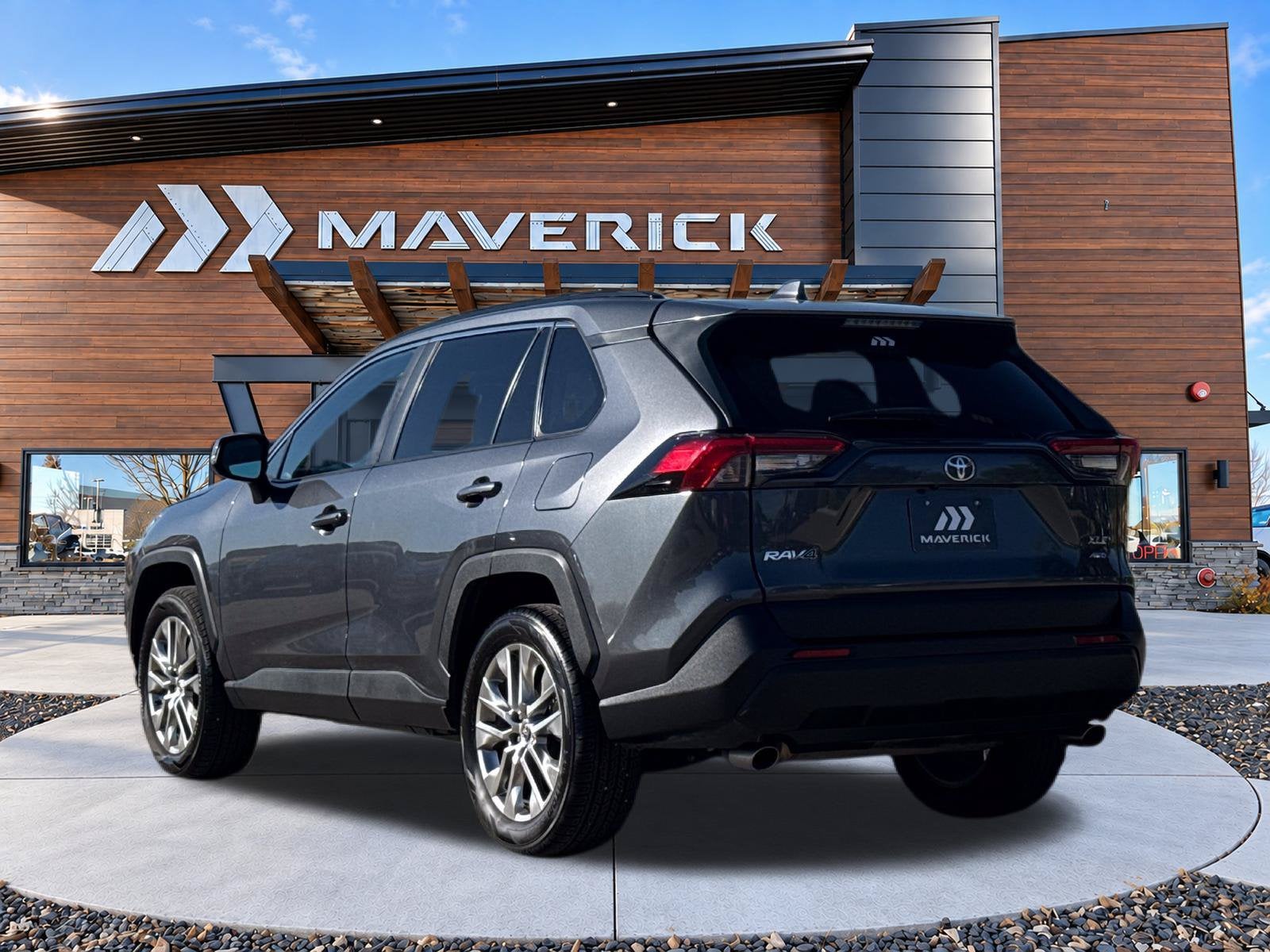 2020 Toyota RAV4 XLE Premium