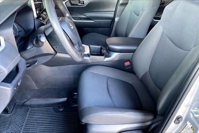 2023 Toyota RAV4 Hybrid LE