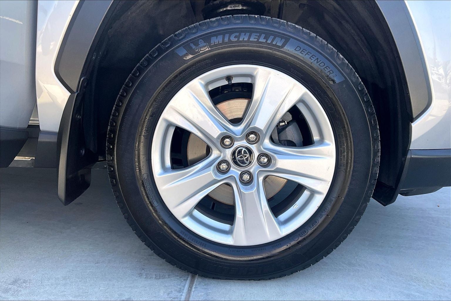 2020 Toyota RAV4 XLE