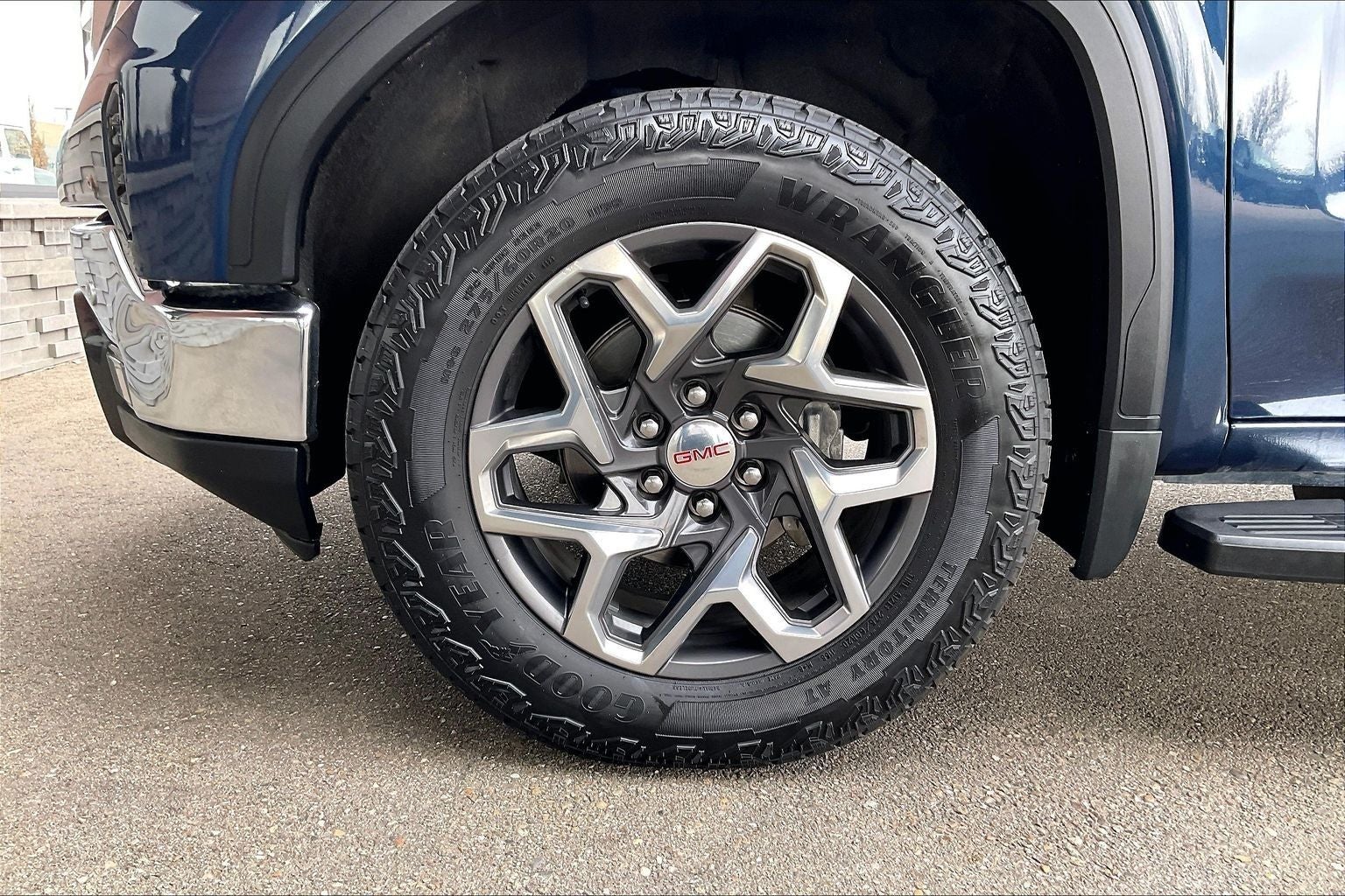 2023 GMC Sierra 1500 SLT