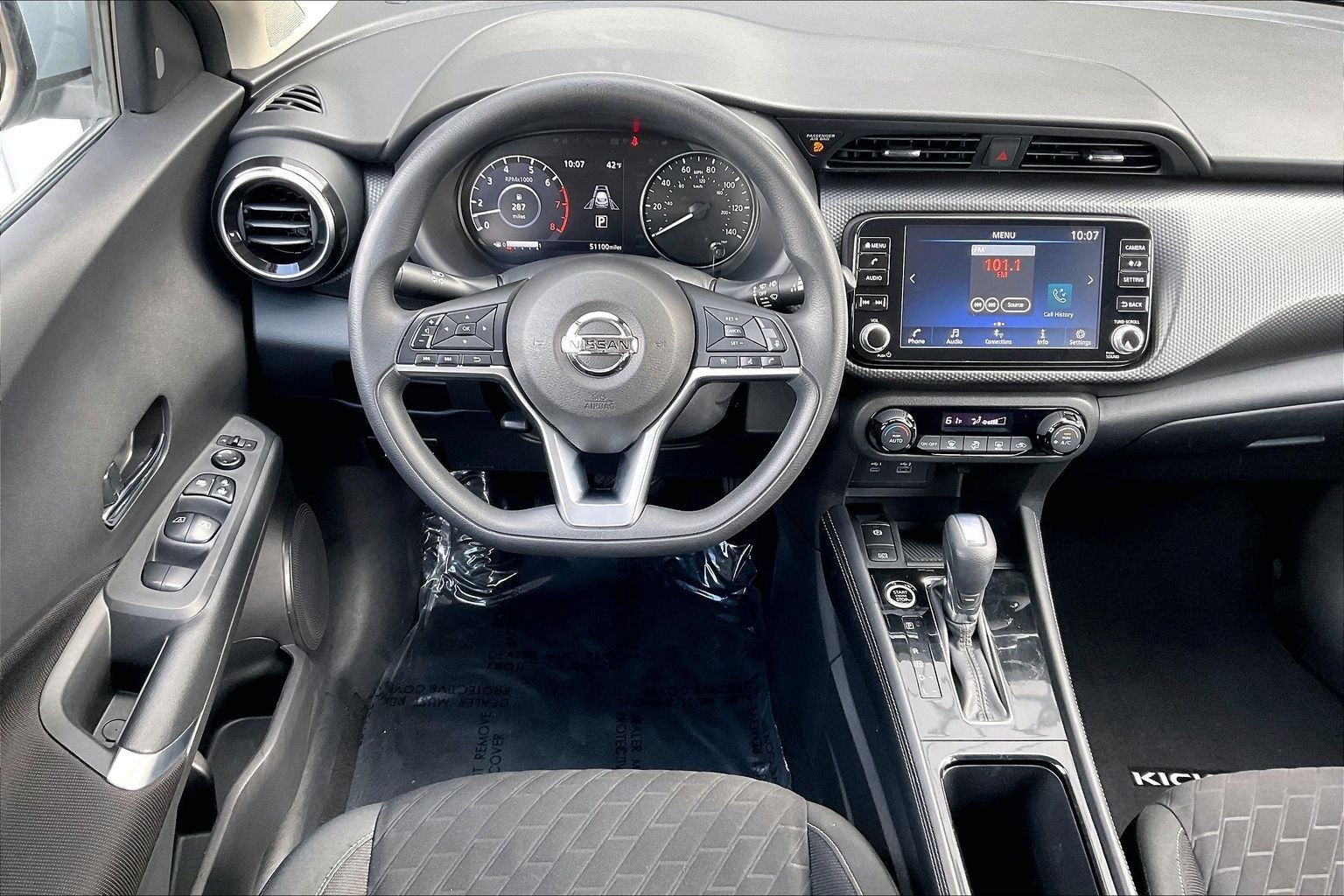 2021 Nissan Kicks SV