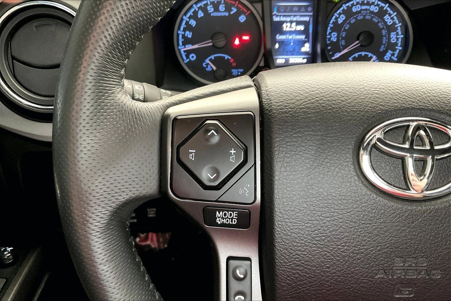 2021 Toyota Tacoma TRD Pro - Photo 10