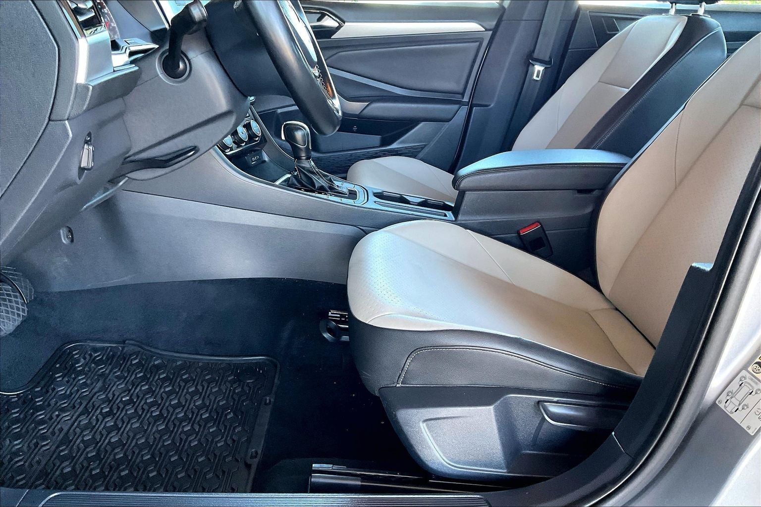 2020 Volkswagen Jetta R-Line