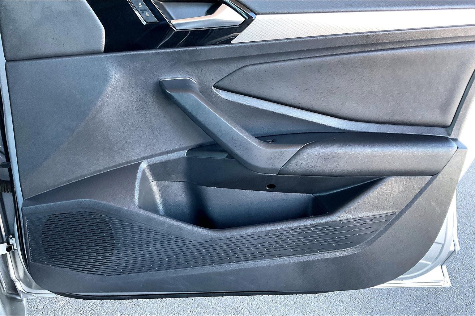 2020 Volkswagen Jetta R-Line