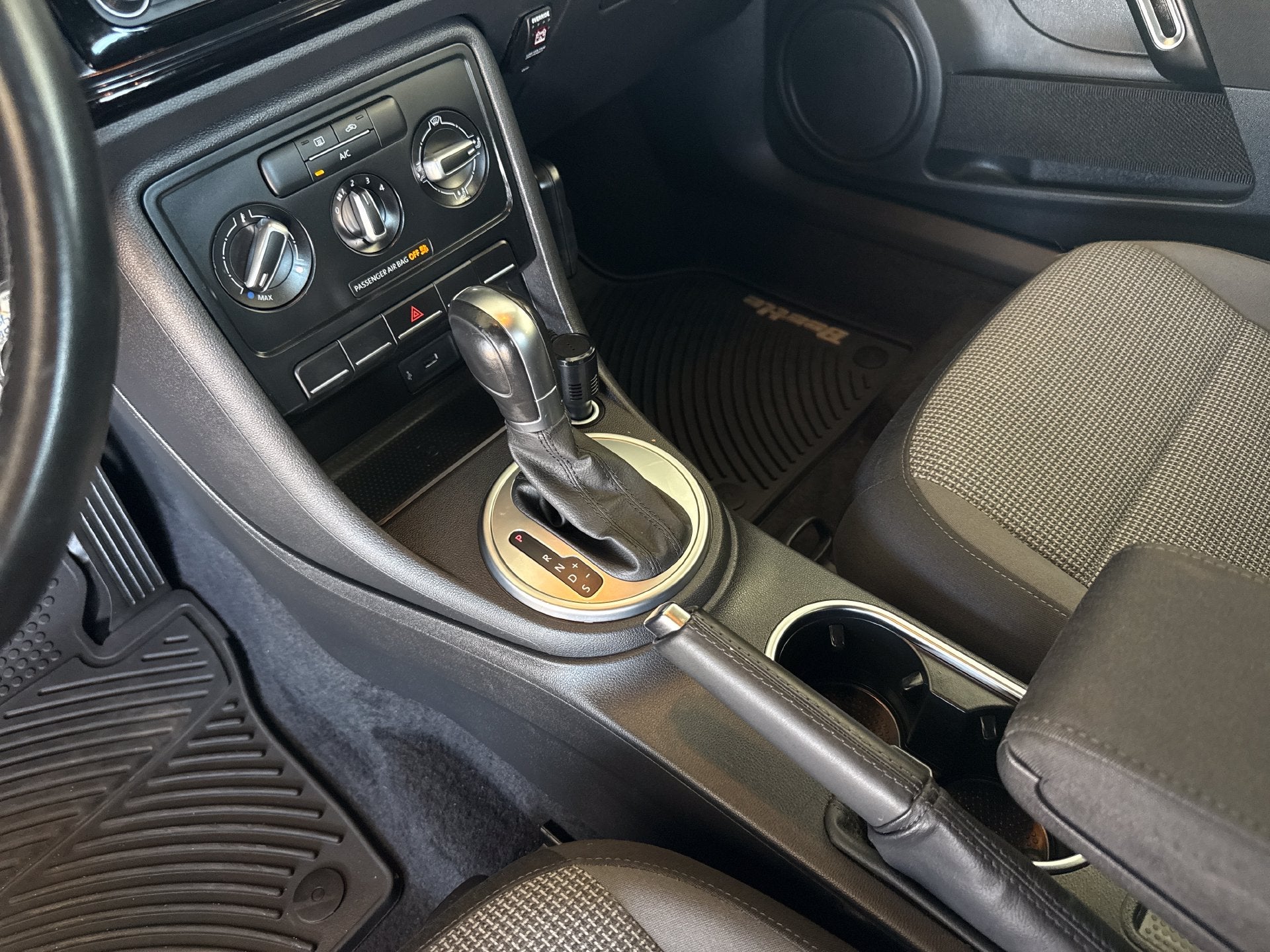 2019 Volkswagen Beetle 2.0T S