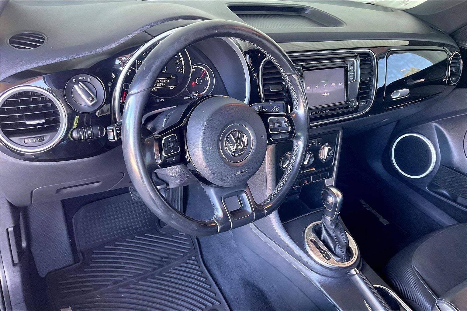 2016 Volkswagen Beetle 1.8T SE