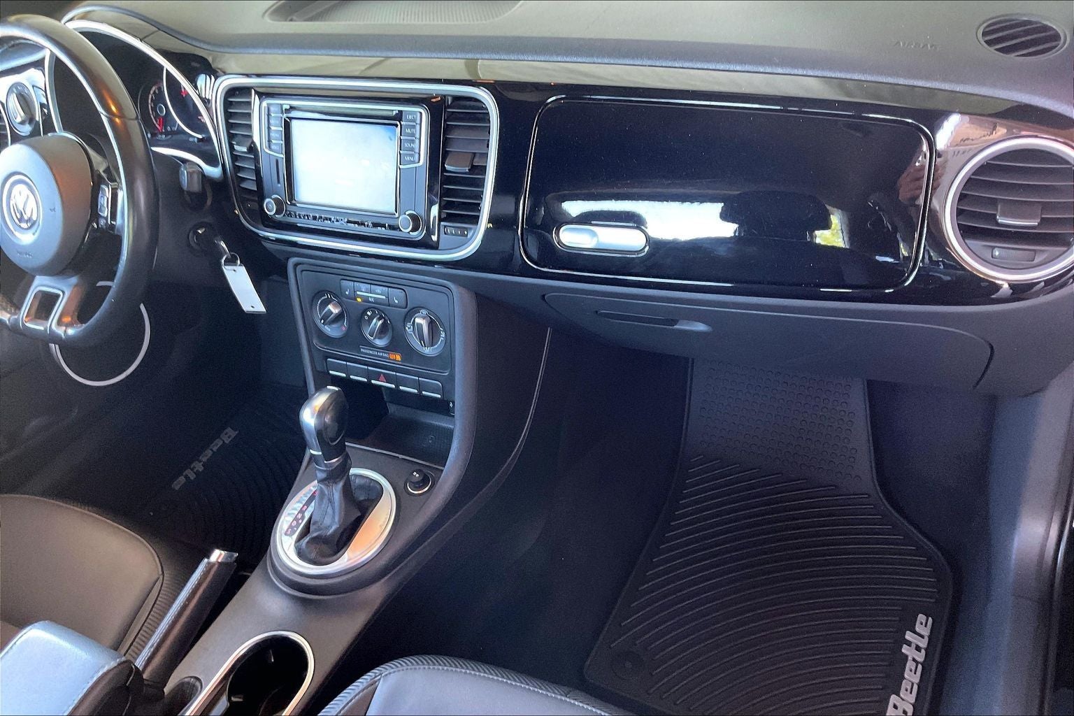 2016 Volkswagen Beetle 1.8T SE