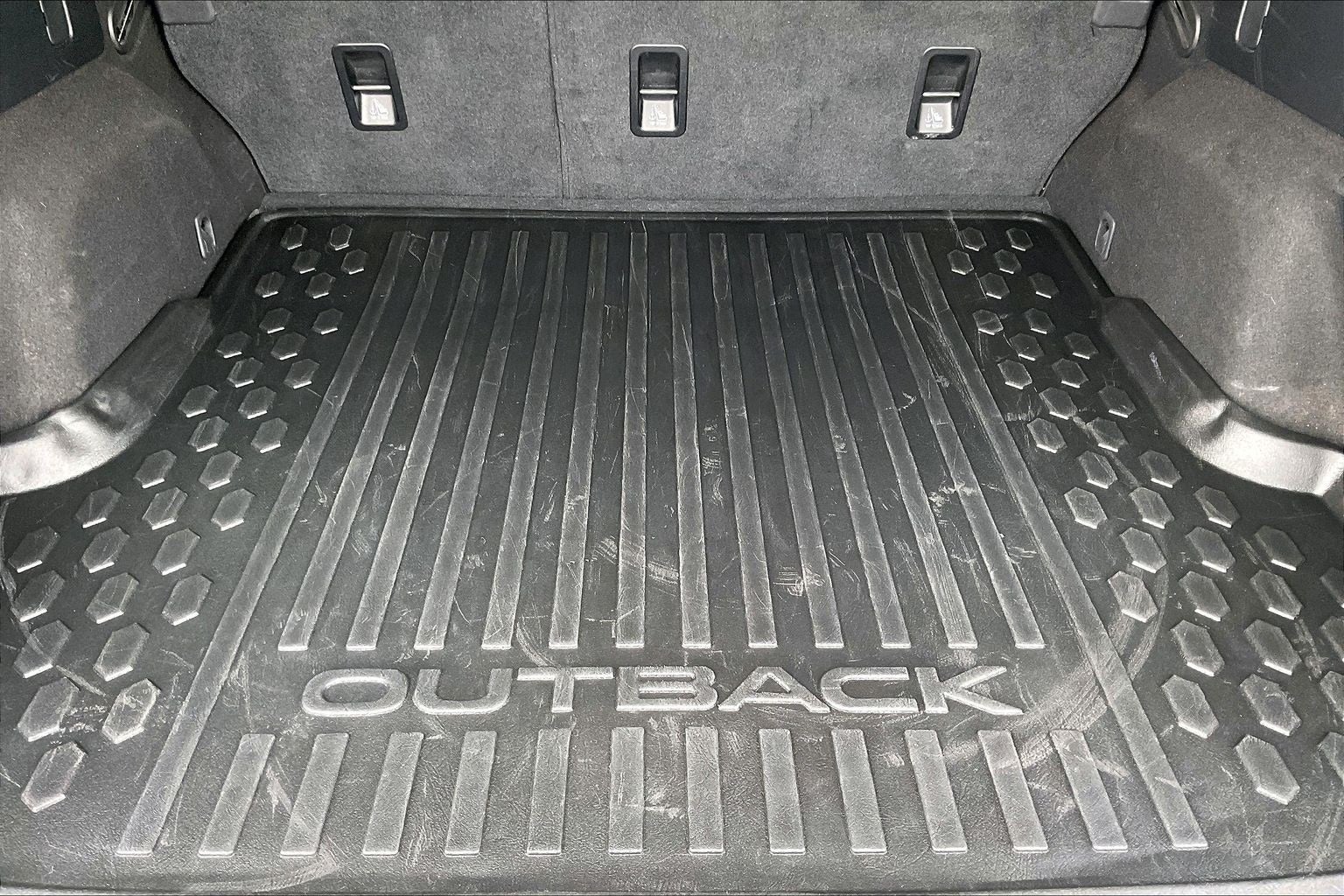 2022 Subaru Outback 2.5i