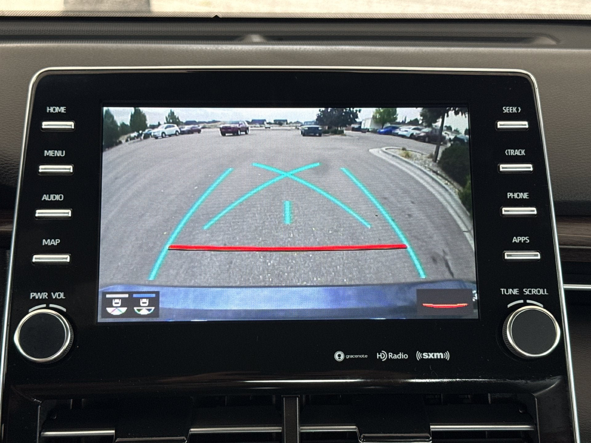 2020 Toyota Avalon Hybrid XLE Plus