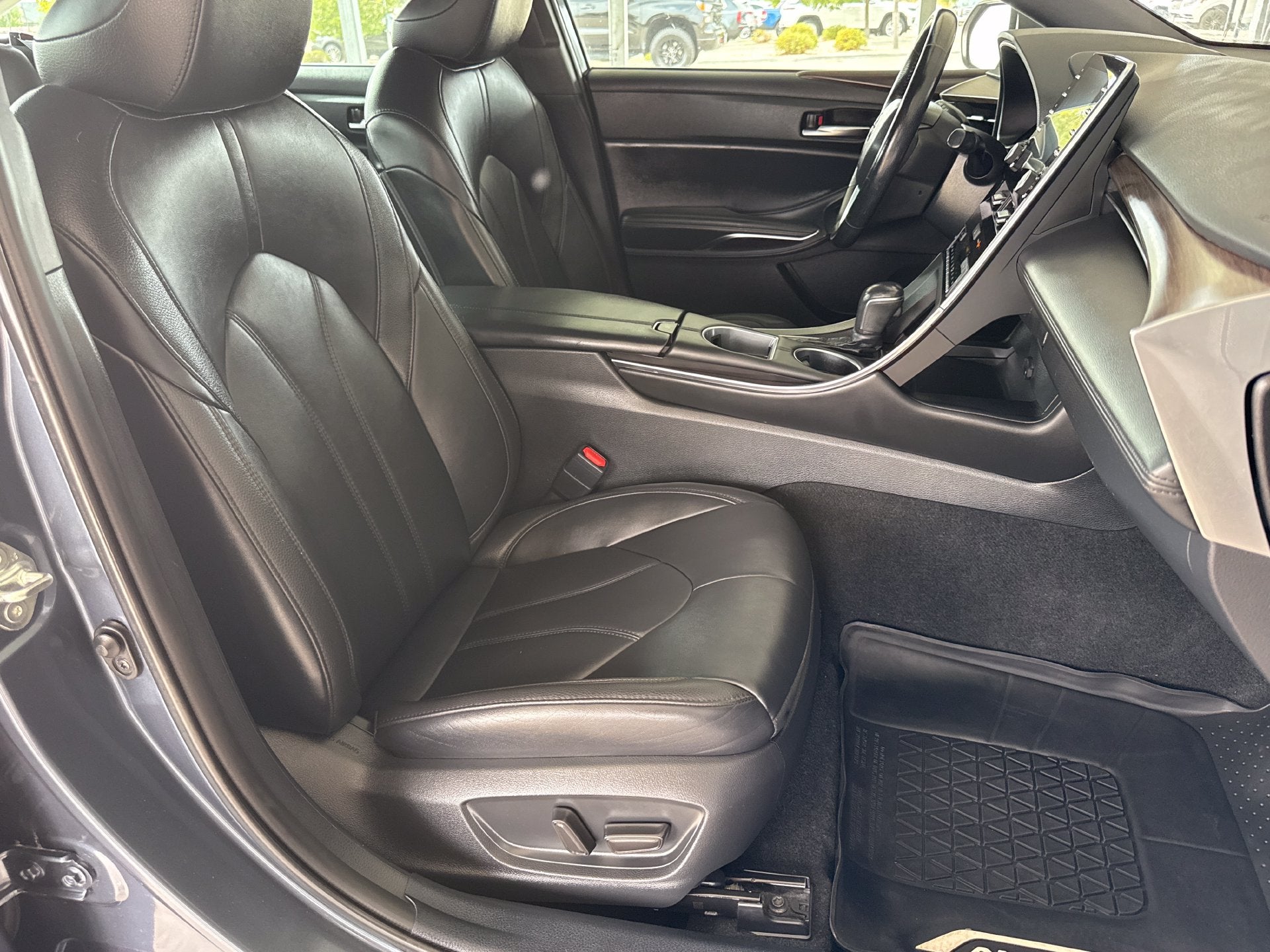 2020 Toyota Avalon Hybrid XLE Plus