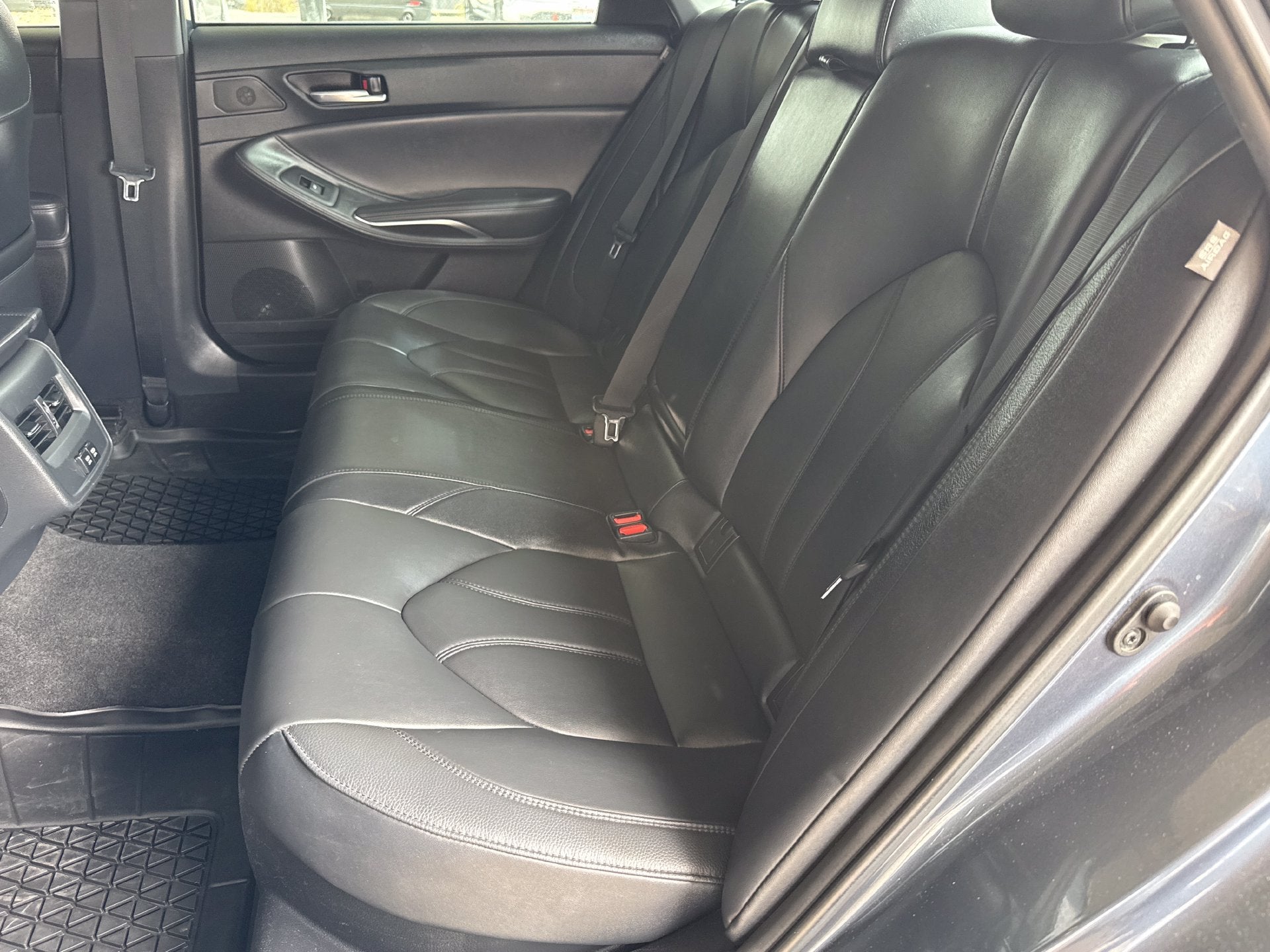2020 Toyota Avalon Hybrid XLE Plus