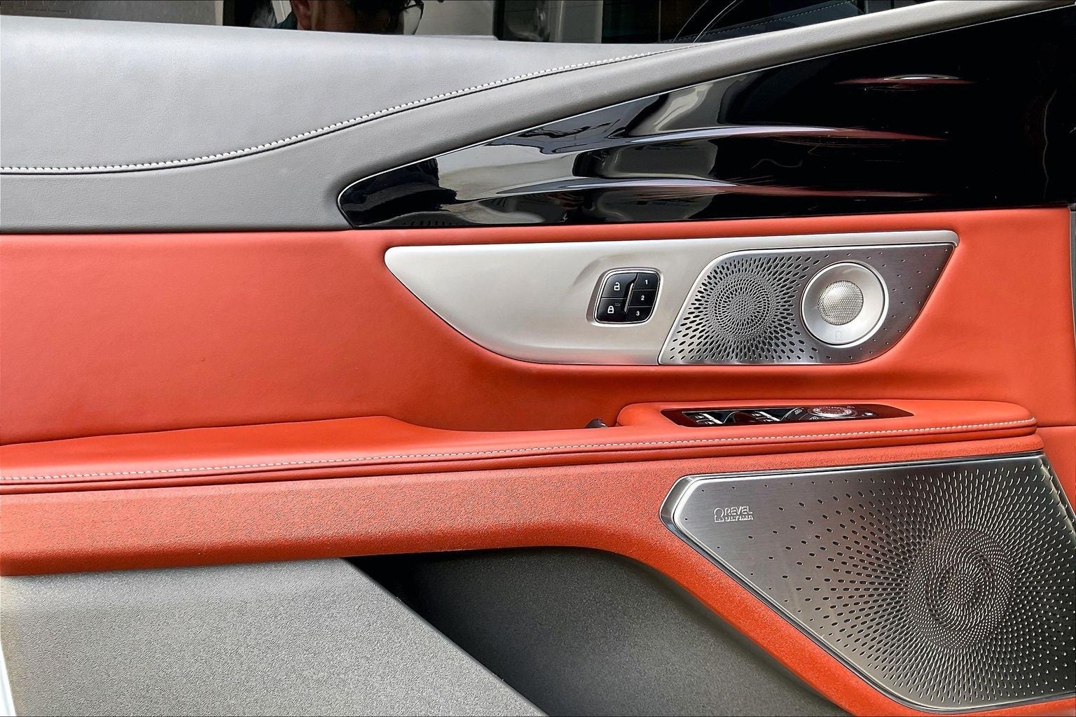 2024 Lincoln Nautilus Black Label