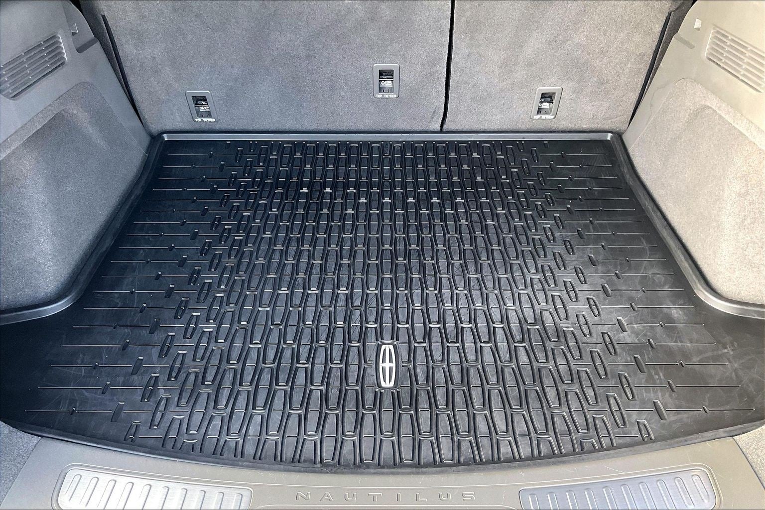 2024 Lincoln Nautilus Black Label